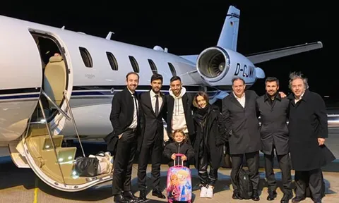 XONG! Lộ hình ảnh đầu tiên của Fernandes tại Manchester