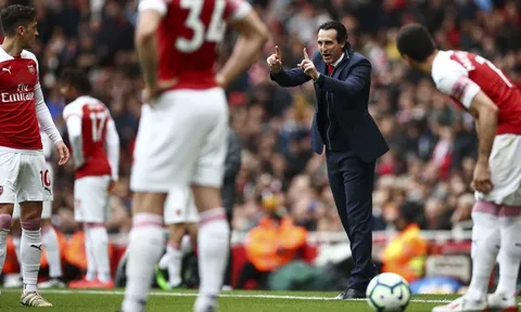 XONG! "Vài cầu thủ sẽ phải rời Arsenal"