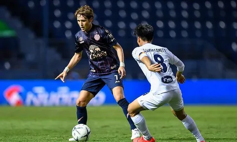 Xuân Trường dự bị, Buriram hú vía lên ngôi đầu