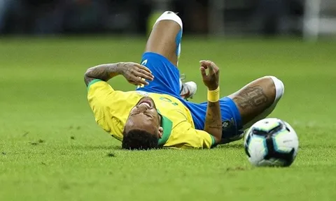 Neymar như kẻ bị số phận hắt hủi