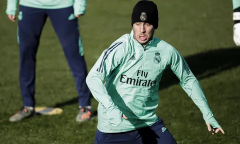 Zidane lên tiếng, rõ khả năng Hazard xỏ giày đấu Atletico!