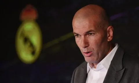 Zidane nói 1 điều, nhiều trụ cột Real bắt đầu "run rẩy"