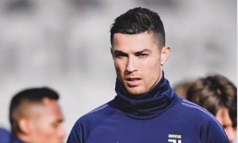 Zidane trở lại Real, Ronaldo phản ứng bất ngờ