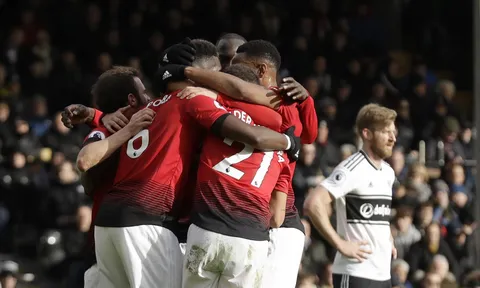 Paris Saint Germain đang "run như cầy sấy" khi sắp gặp Man Utd