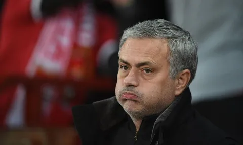 Đêm quan trọng của Man Utd, và Mourinho lại bị đem ra dè bỉu