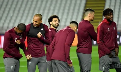 Mohamed Salah có biểu hiện 'lạ' trên đất Serbia