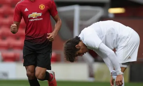 'Thần đồng' của Man Utd được khen xuất sắc hơn cả Rashford lẫn Lukaku