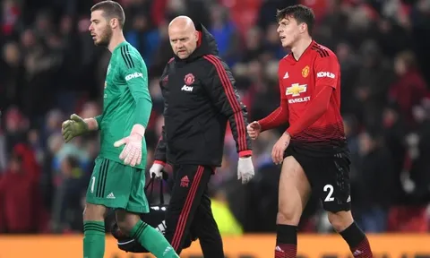 Mourinho: "Anh ấy rất dũng cảm, nhưng có thể tự trừng phạt bản thân"