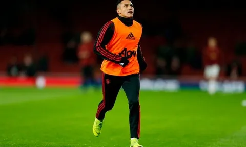 Khán giả Emirates phản ứng thế nào trong ngày trở về của Alexis Sanchez?
