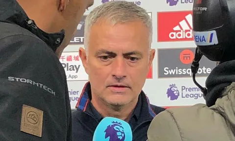 Mourinho hé lộ thông điệp từ ban lãnh đạo Man Utd