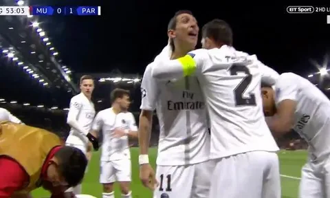 SỐC: Di Maria văng tục với khán giả Old Trafford