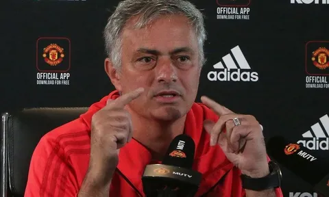 HLV Mourinho chỉ ra sự đáng sợ của West Ham