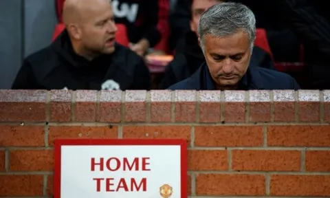 Hy vọng cuối cùng của Mourinho đã cạn sau động thái này của NHM M.U