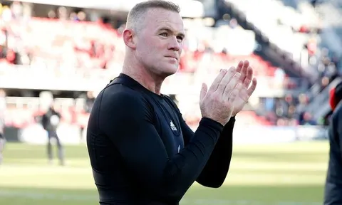 Tiết lộ lí do thực sự khiến Rooney không muốn quay lại châu Âu chơi bóng
