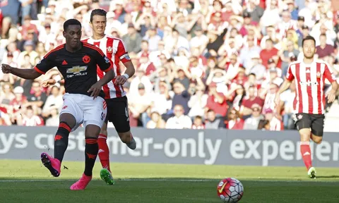 Trước đại chiến, Mourinho và Gary Neville thi nhau nói lời bi quan