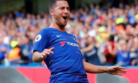 Một mình cân Chelsea, Zola hành xử khó tin với Hazard