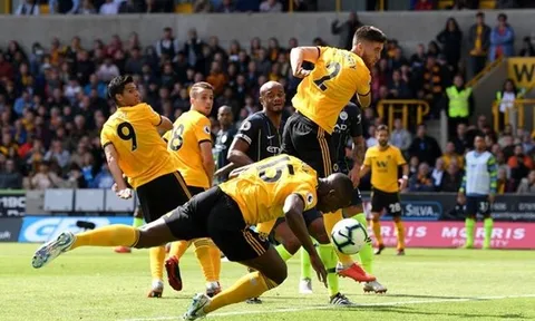Man City nhận bàn thua tranh cãi, CĐV kêu gọi sử dụng VAR