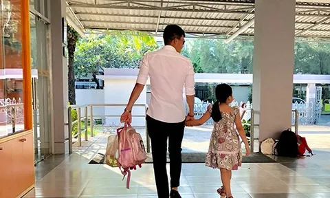 Công Vinh hạnh phúc nhập vai "Gia đình là số một" cùng Công chúa Bánh Gạo