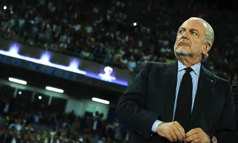 Chủ tịch Napoli: "Tôi quá mệt mỏi khi được hỏi phải mua ai"