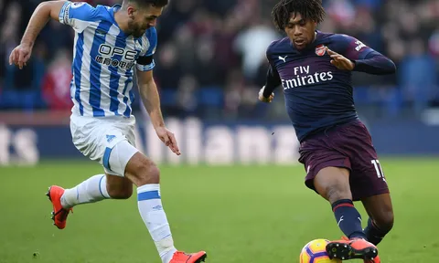 Này Alex Iwobi, cậu chưa muốn thoát khỏi cái mác "sao mai" à?