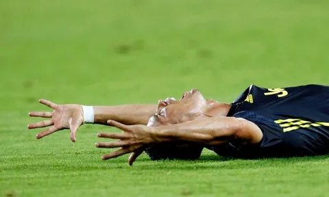 Đây, lý do chính khiến Ronaldo phải nhận thẻ đỏ trực tiếp