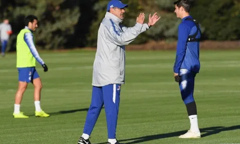 Được Sarri chỉ dẫn nhiệt tình, cơ hội của Morata lại nhen nhóm?