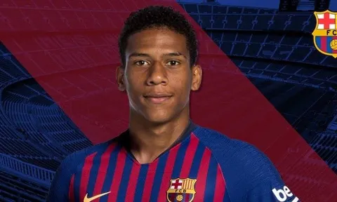 CHÍNH THỨC: Barcelona đón 'số 6' mới từ Pháp