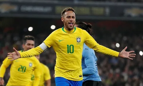 02h30 ngày 21/11, Brazil vs Cameroon: Nhảy múa giữa "bầy sư tử"