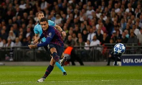 Messi lên đồng, Rakitic quyết không chịu kém với siêu phẩm để đời trước Tottenham