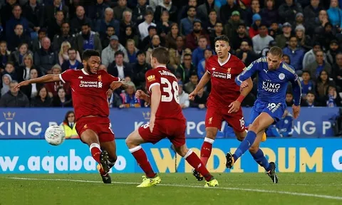 Hàng thủ thi đấu bạc nhược, Liverpool phơi xác tại hang Cáo