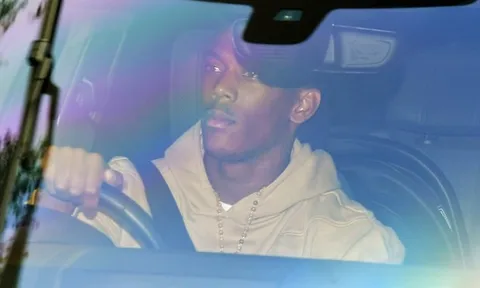 Martial đang nghĩ gì khi không được Mourinho tin tưởng?