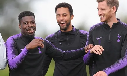 NÓNG: PSG sẵn sàng bán Cavani, dọn chỗ cho Alexis Sanchez