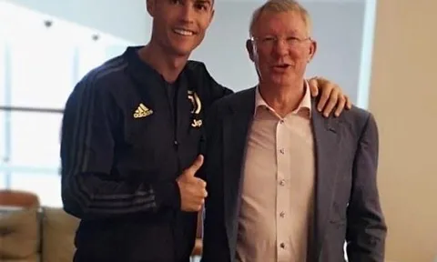 Ronaldo khiến fan Quỷ đỏ xúc động với hình ảnh này