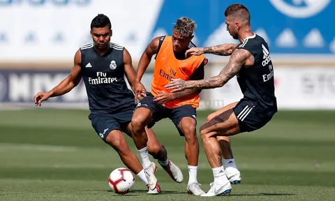 Sergio Ramos, Casemiro "thử giò" Ronaldo mới