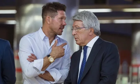 SỐC: CĐV Barca chỉ được Atletico phát cho 250 vé