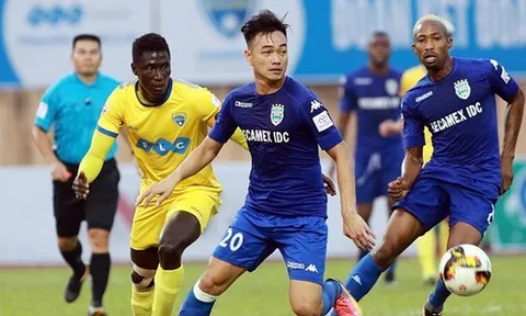17h00 ngày 15/10, B. Bình Dương và FLC Thanh Hóa: Chiếc cúp cho đội tham vọng