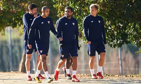 Không hài lòng các học trò, Mancini đích thân thị phạm cho dàn sao Italia