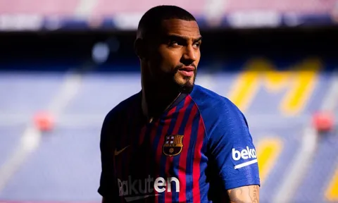 Tân binh Barca 'hổ báo' ra mắt CĐV tại Camp Nou