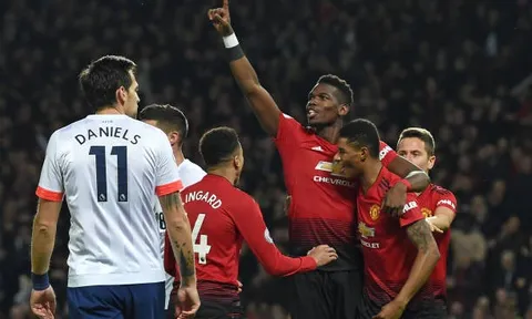 10 khoảnh khắc ấn tượng nhất vòng 20 Premier League: Pogba 'uống nước nhớ nguồn'
