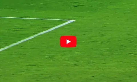 10 quyết định chỉ có ở Lionel Messi
