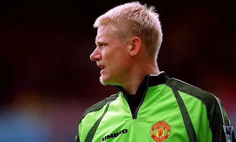10 thủ môn xuất sắc nhất kỉ nguyên Premier League: De Gea phải chào thua 3 người