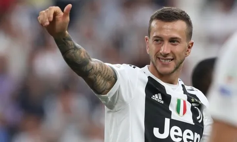 Nóng! Man Utd lên kế hoạch nâng cấp cánh phải bằng tuyển thủ QG Italia