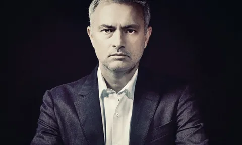 Hãy tin Mourinho, vì Người đặc biệt chẳng hề kém hơn Sir Alex