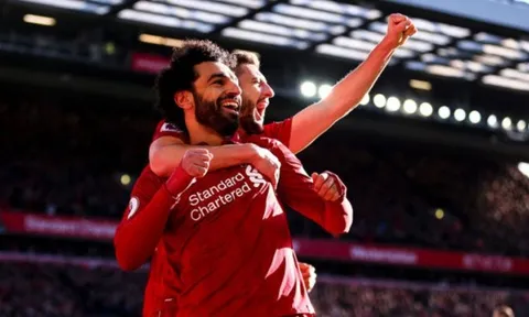 Fan Chelsea bị "kích động" vì bàn thắng của Salah