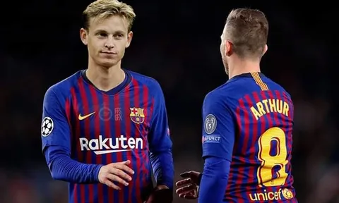 'Có lẽ tôi sẽ không bao giờ rời Barca, giống như Messi'