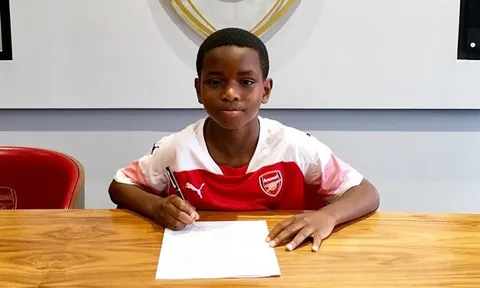 SỐC: Arsenal ký hợp đồng với cầu thủ 9 tuổi
