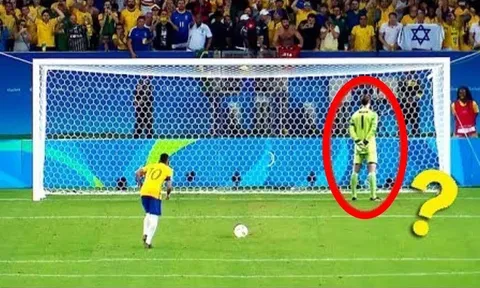 15 tình huống Fair play khi trọng tài cho hưởng phạt đền
