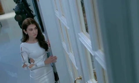 Mẹ chồng cho tiền đi du lịch dịp lễ, tôi quay lại giữa đường rồi nghe được một bí mật