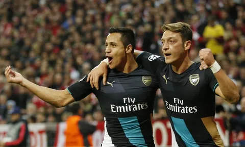 Ozil-Sanchez cùng ghi bàn: Điểm 10 cho lòng tự trọng!