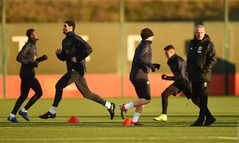 02h30 ngày 27/12, Watford vs Chelsea: Lối thoát nào cho Sarri?